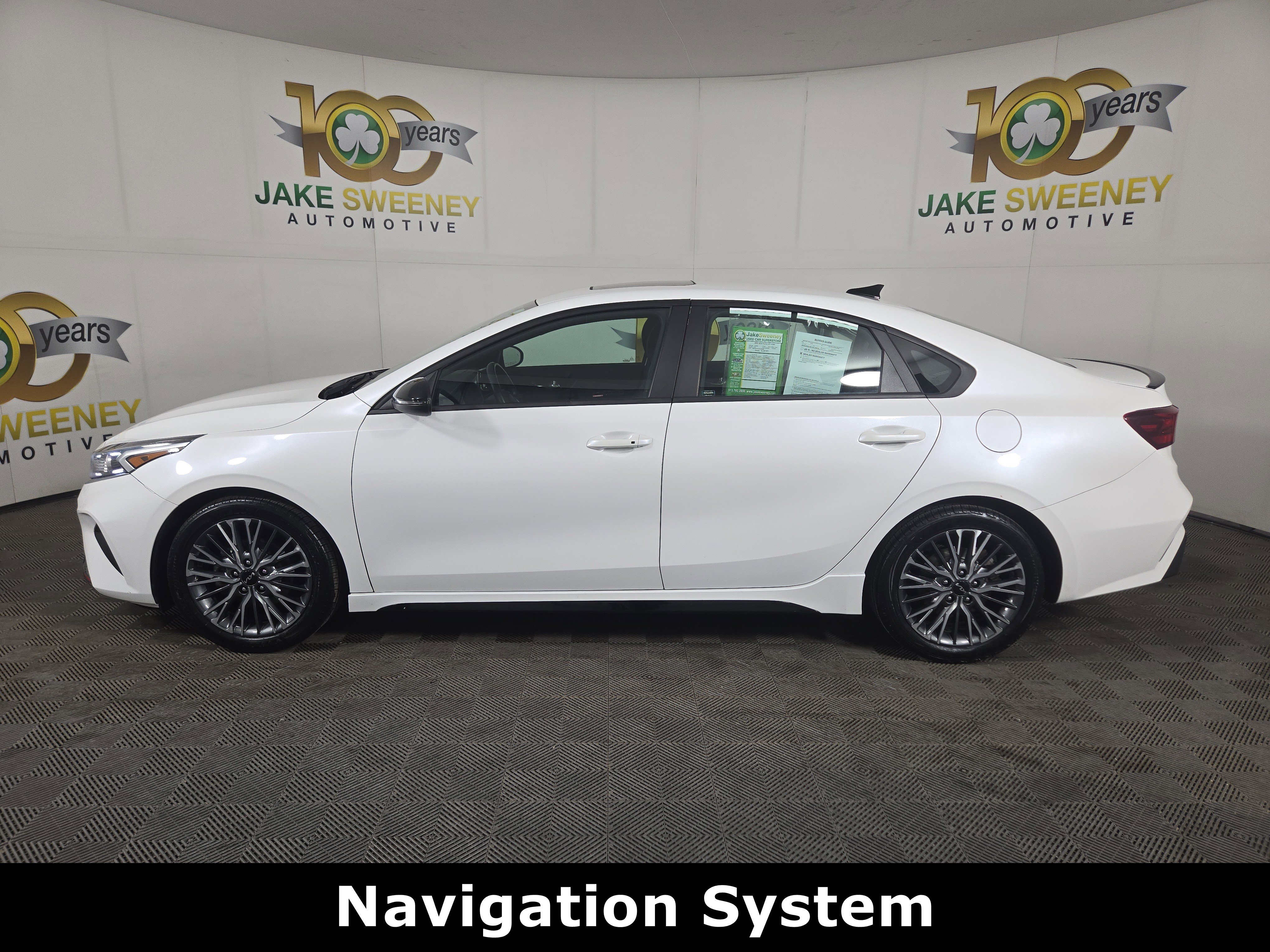 Used 2022 Kia Forte GT-Line w/ GT-Line Premium Package image 4