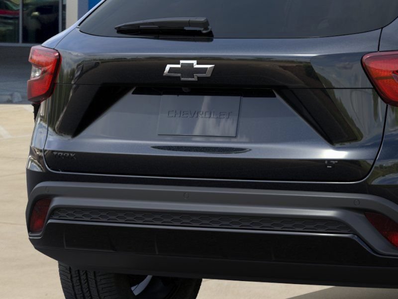 New 2026 Chevrolet Trax LT w/ Driver Confidence Package FWD image 14