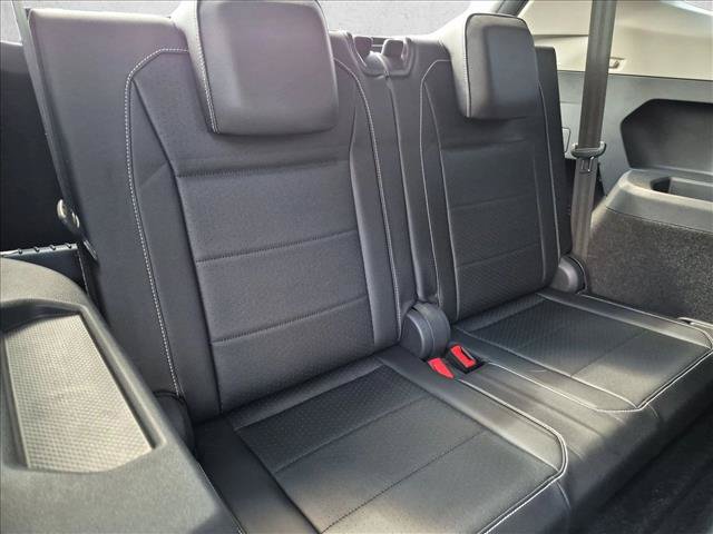 Used 2021 Volkswagen Tiguan SE w/ Panoramic Sunroof Package AWD/4WD image 20