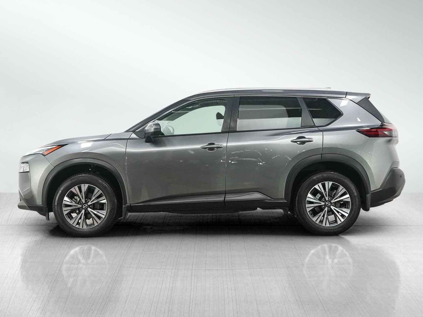 Used 2023 Nissan Rogue SV w/ SV Premium B Package AWD/4WD image 2