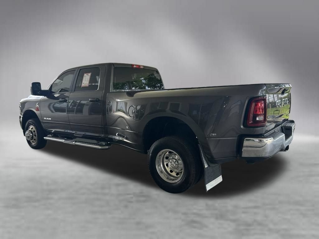 Used 2026 RAM 3500 Big Horn AWD/4WD image 4