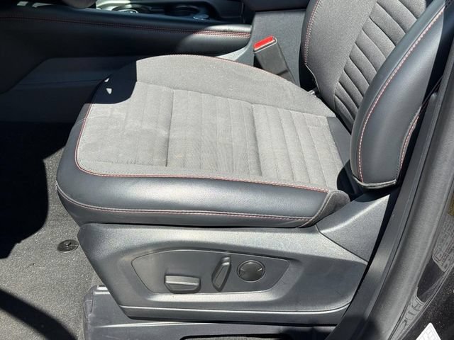 Used 2025 Ford Explorer ST-Line w/ ST-Line Street Pack AWD/4WD image 18