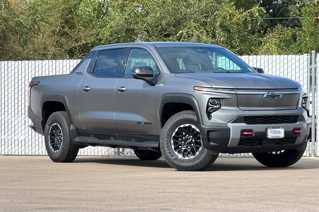 New 2026 Chevrolet Silverado EV Trail Boss image 2