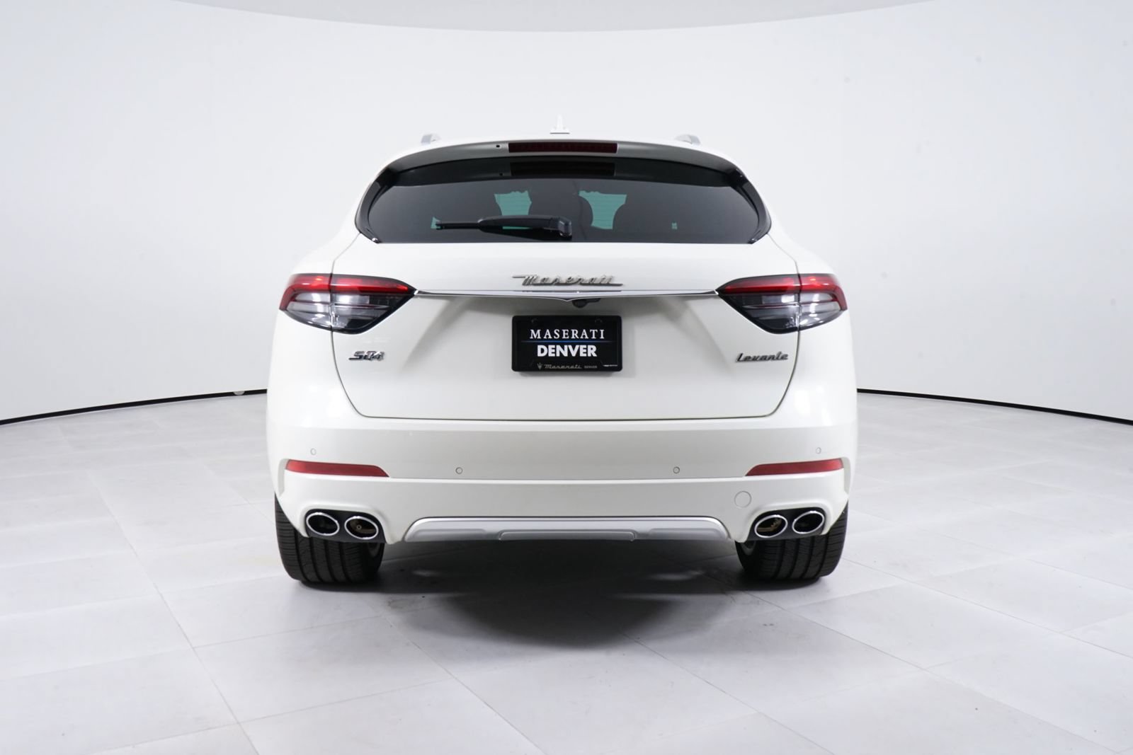 Used 2021 Maserati Levante S GranLusso AWD/4WD image 6