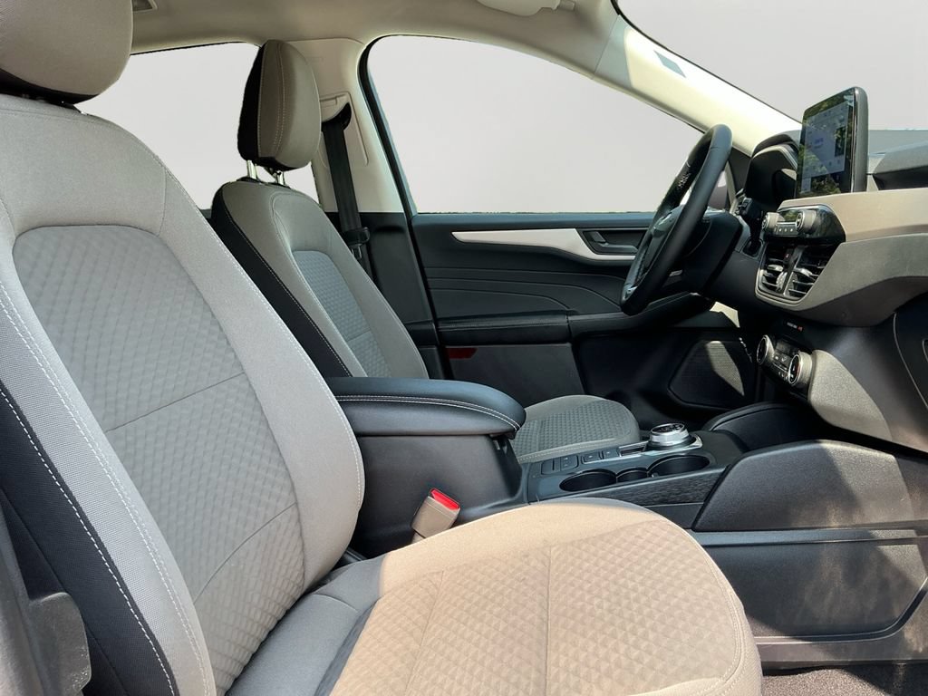 Used 2022 Ford Escape SE w/ SE Sport Appearance Package AWD/4WD image 12