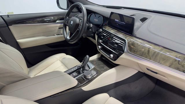 Used 2018 BMW 640i Gran Turismo xDrive image 12