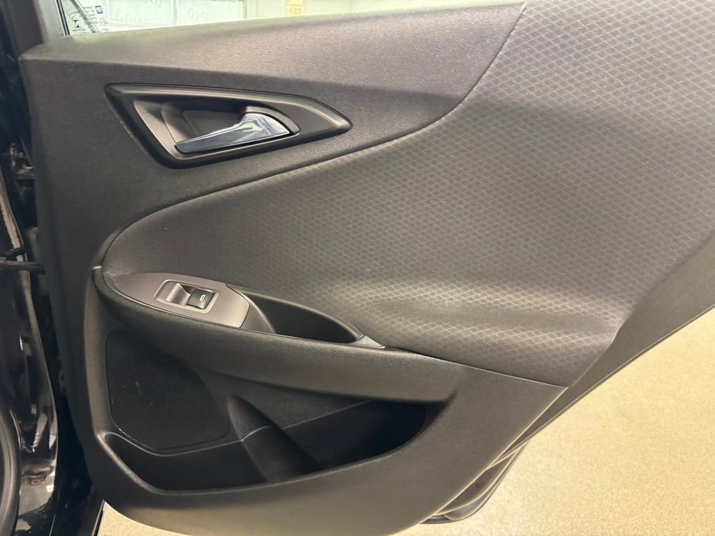 Used 2022 Chevrolet Malibu LT image 25