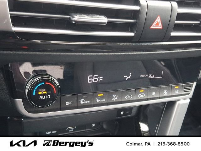 Certified 2023 Kia Seltos SX w/ SX Sunroof Package AWD/4WD image 18