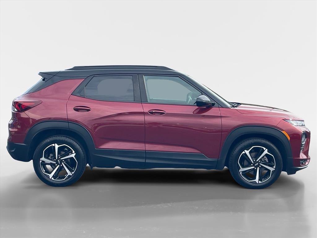 Used 2023 Chevrolet TrailBlazer RS w/ Sun and Liftgate Package FWD image 8