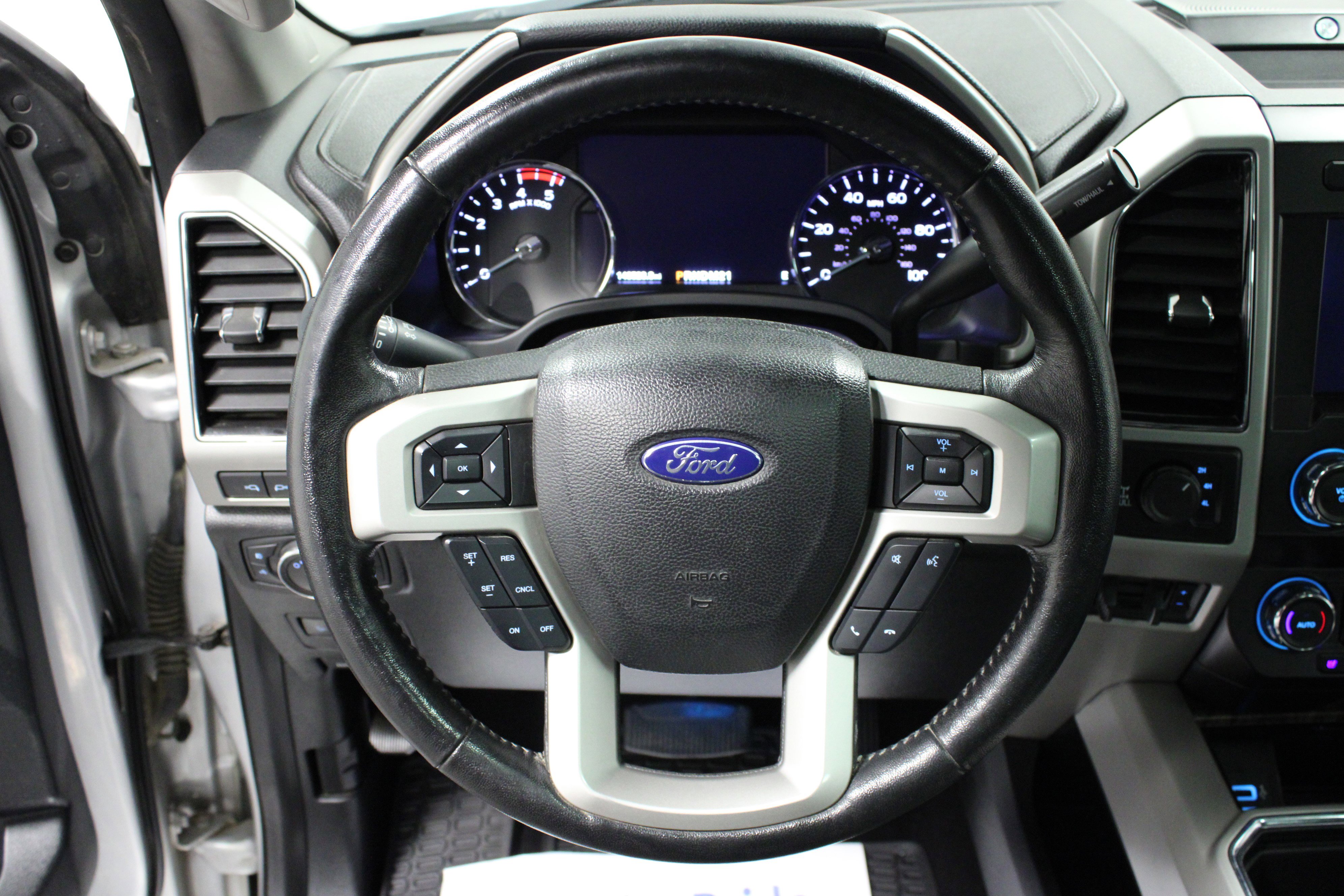 Used 2019 Ford F250 Lariat w/ Lariat Ultimate Package image 13