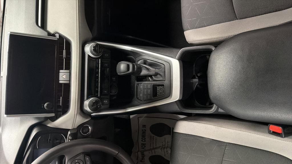 Used 2025 Toyota RAV4 XLE w/ Convenience Package AWD/4WD image 19