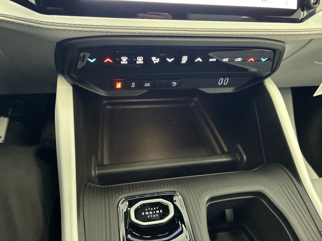 New 2026 Jeep Cherokee Limited AWD/4WD image 32