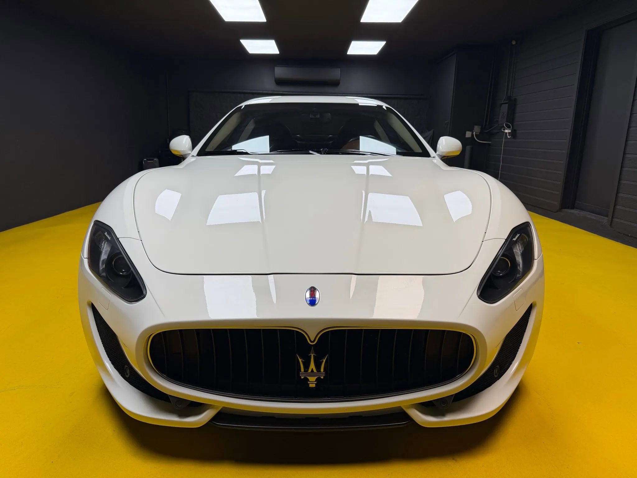 Used 2014 Maserati GranTurismo MC RWD image 2