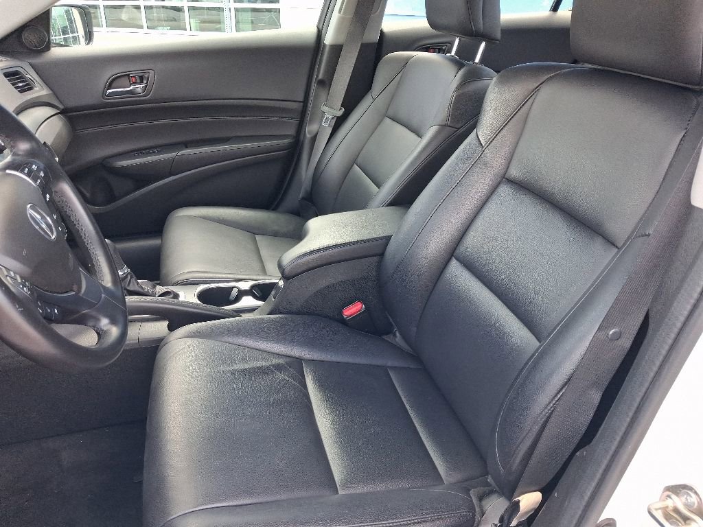 Used 2017 Acura ILX FWD image 17