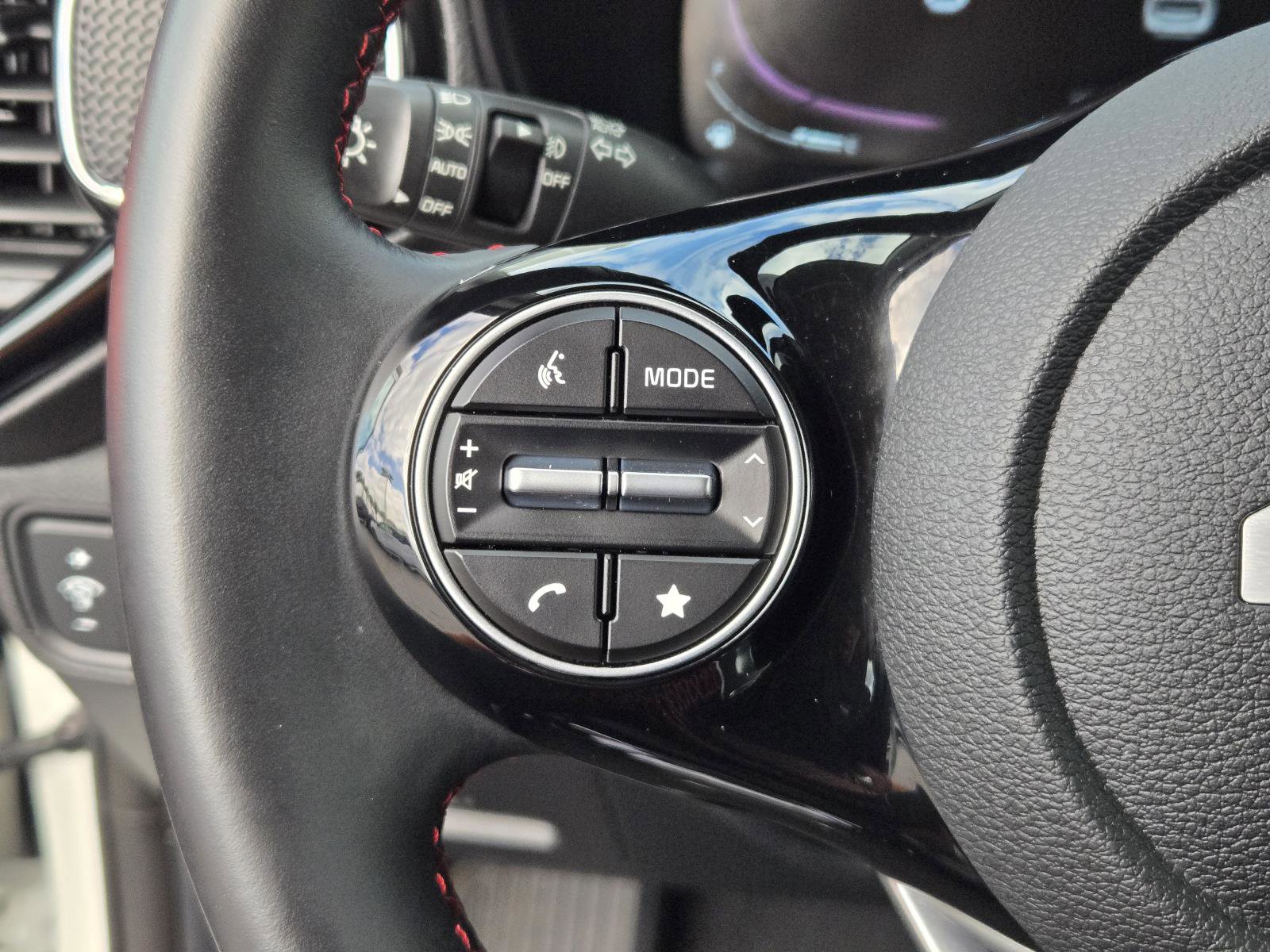 Used 2023 Kia Soul GT-Line w/ GT-Line Technology Package image 17