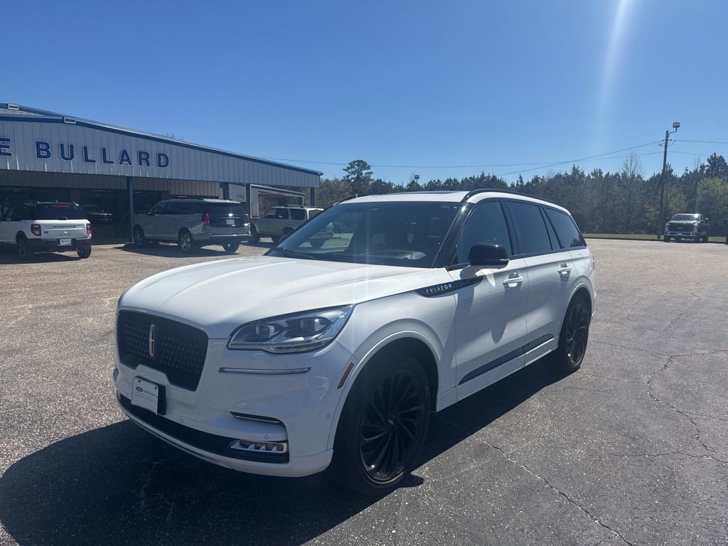 Used 2022 Lincoln Aviator Reserve w/ Equipment Group 201A AWD/4WD image 22