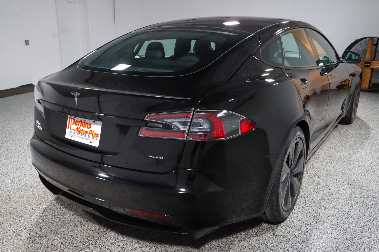 Used 2021 Tesla Model S Plaid image 7