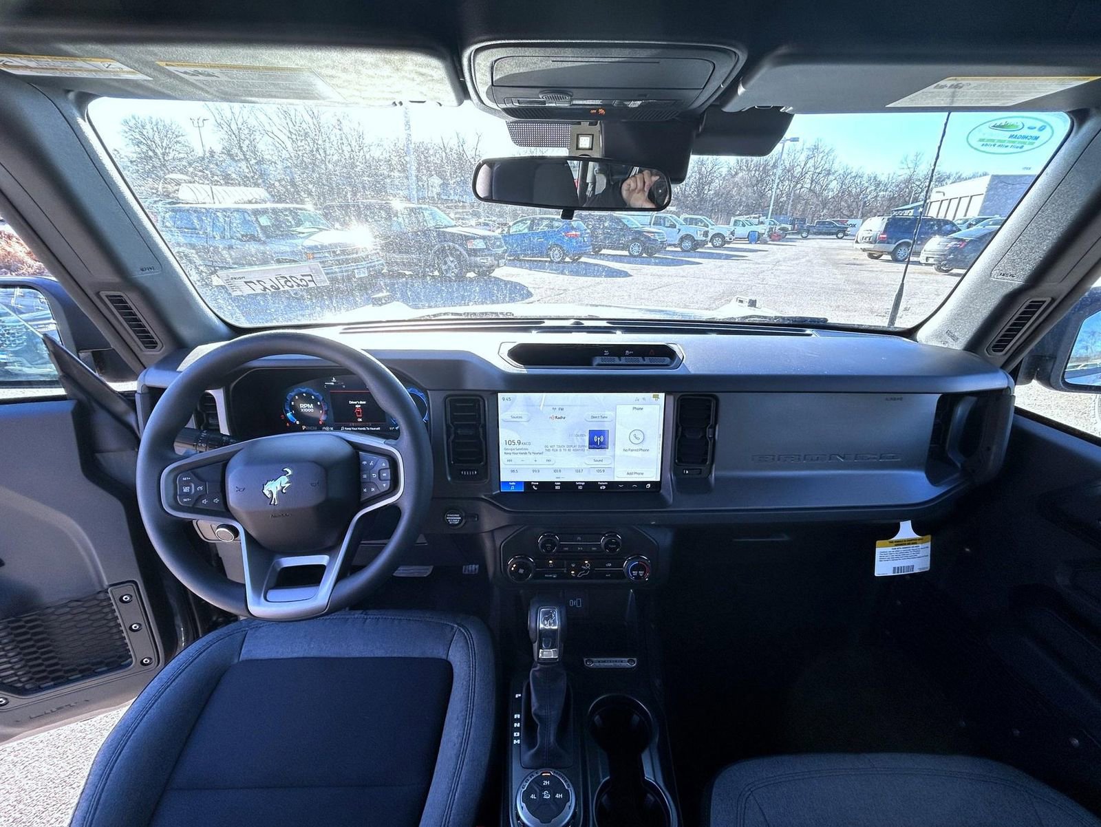 New 2025 Ford Bronco Base image 12