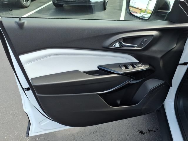 New 2026 Chevrolet Trax LT w/ Driver Confidence Package FWD image 10