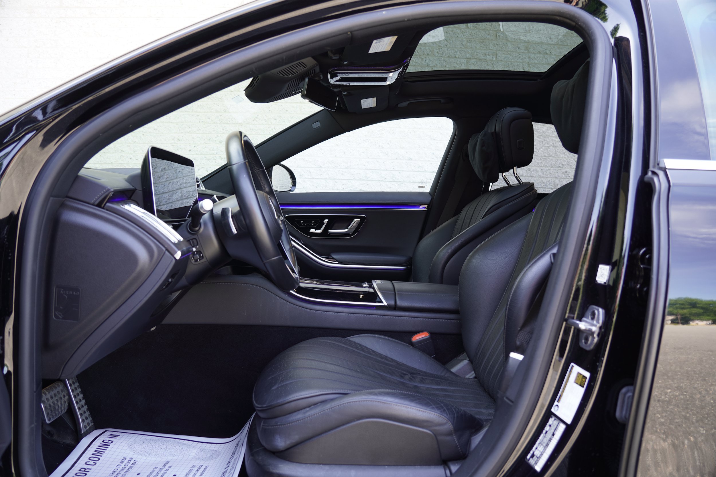 Used 2022 Mercedes-Benz S 500 4MATIC w/ AMG Line Package image 14