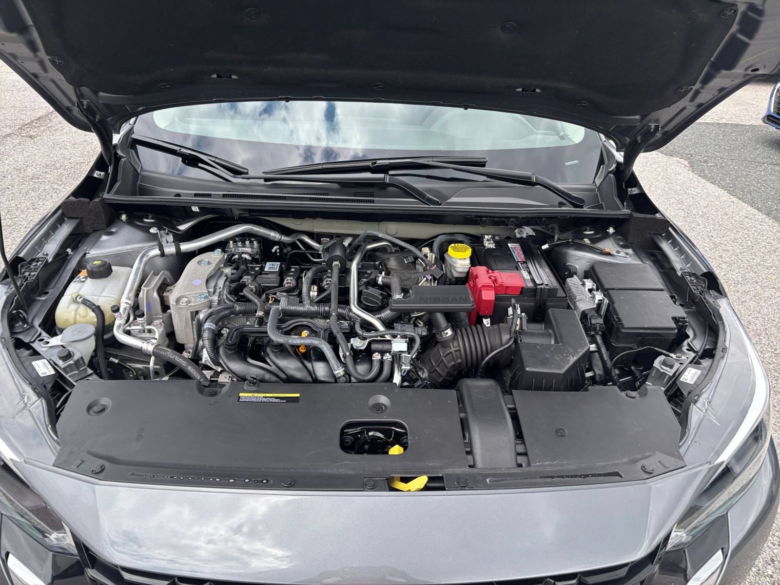 Used 2025 Nissan Sentra SV FWD image 30
