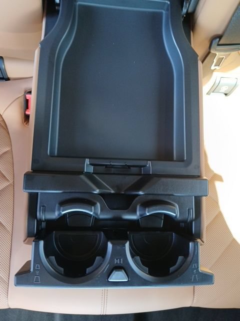 New 2026 BMW X5 xDrive40i w/ M Sport Package AWD/4WD image 16