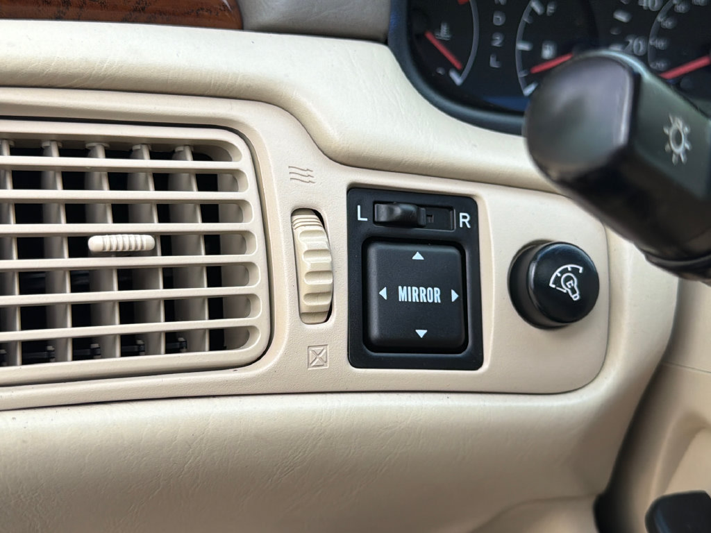 Used 1999 Toyota Solara SLE w/ Sport Pkg FWD image 15