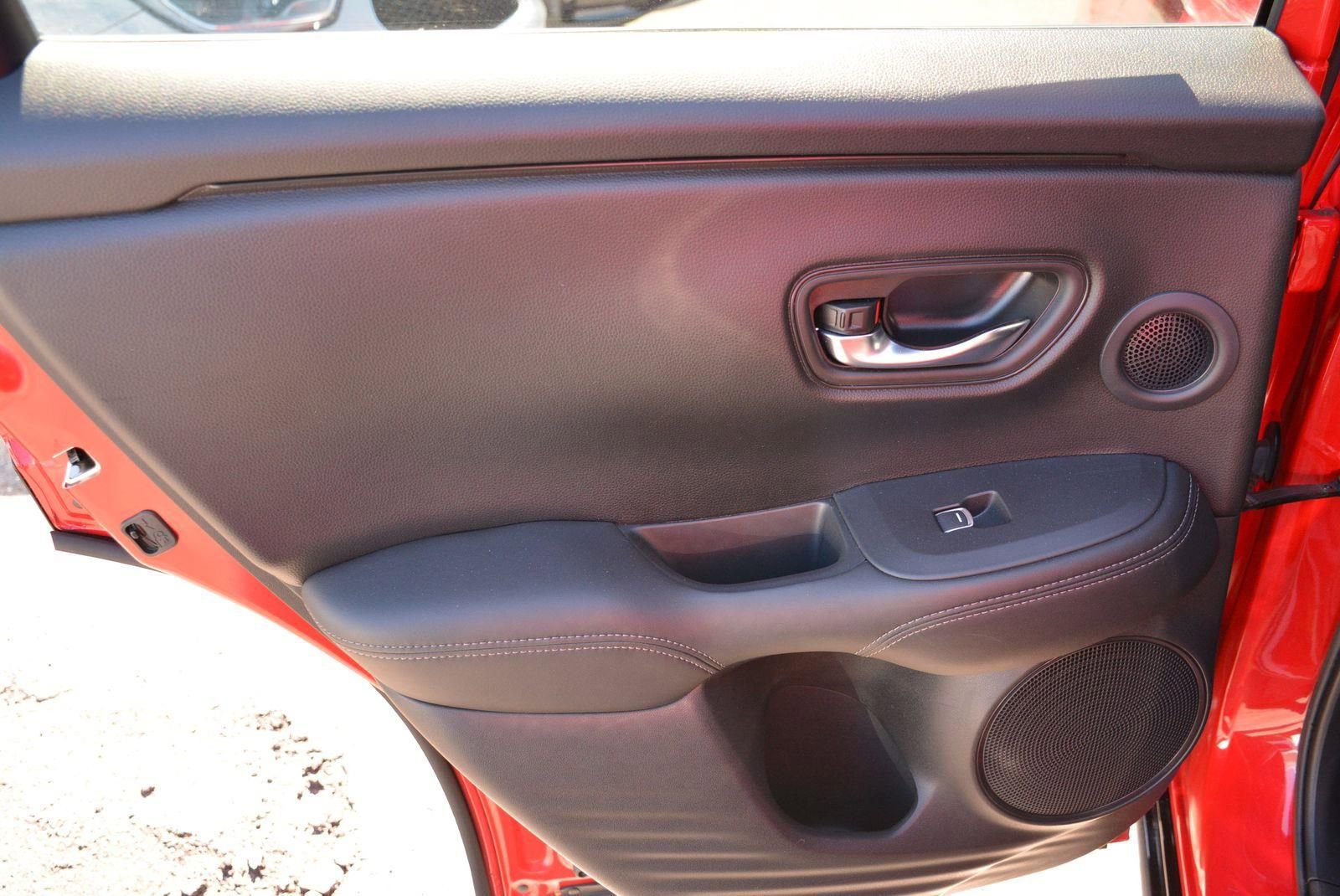 Used 2023 Honda HR-V EX-L image 14