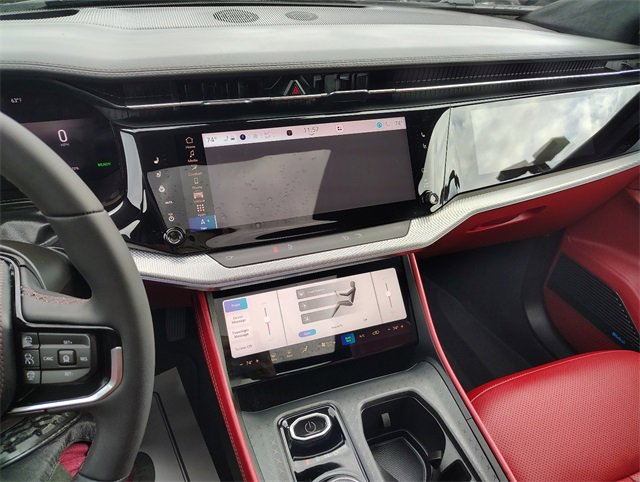 Used 2024 Jeep Wagoneer Launch Edition image 19