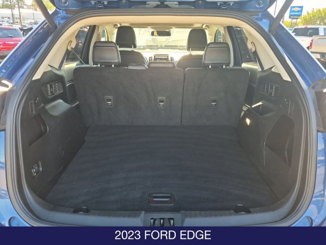 Certified 2023 Ford Edge SEL w/ Convenience Package AWD/4WD image 9