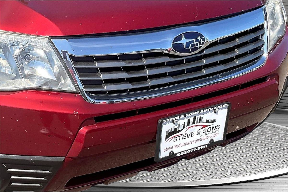 Used 2010 Subaru Forester 2.5X Limited AWD/4WD image 31