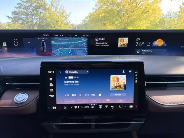 New 2026 Lincoln Nautilus Reserve AWD/4WD image 16