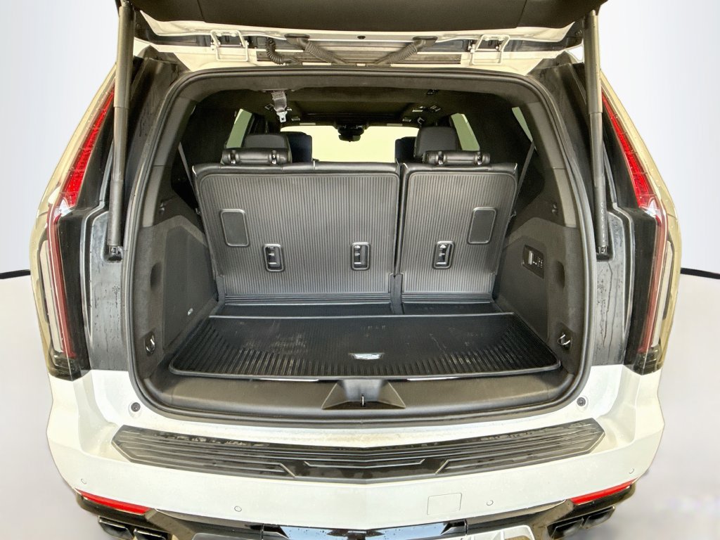 Used 2023 Cadillac Escalade V w/ Heavy-Duty Trailer Package AWD/4WD image 29