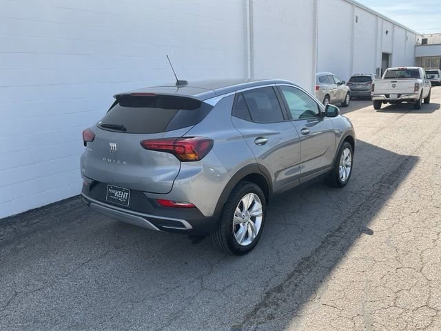 Used 2025 Buick Encore GX Preferred AWD/4WD image 4