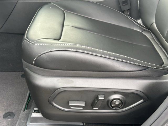 New 2026 Jeep Grand Cherokee Limited image 9