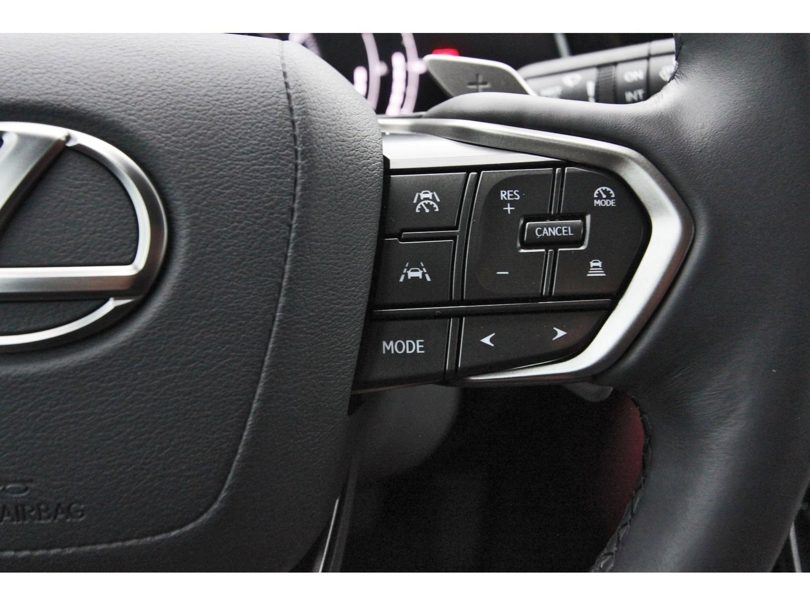 Used 2025 Lexus NX 250 FWD w/ Towing Package (2000 Lbs) image 19