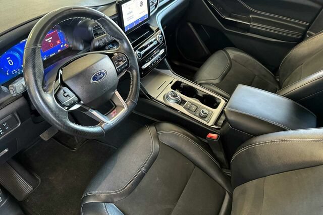 Used 2022 Ford Explorer ST w/ ST Street Pack AWD/4WD image 7