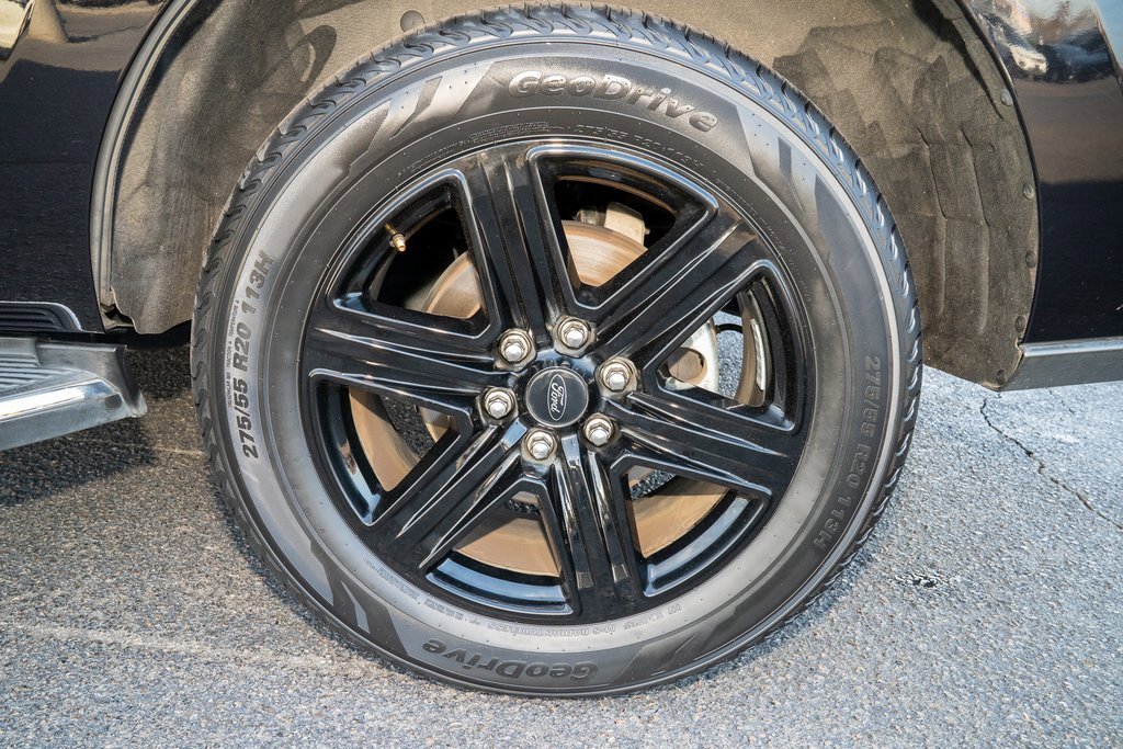 Used 2020 Ford Expedition XLT w/ Equipment Group 202A image 24