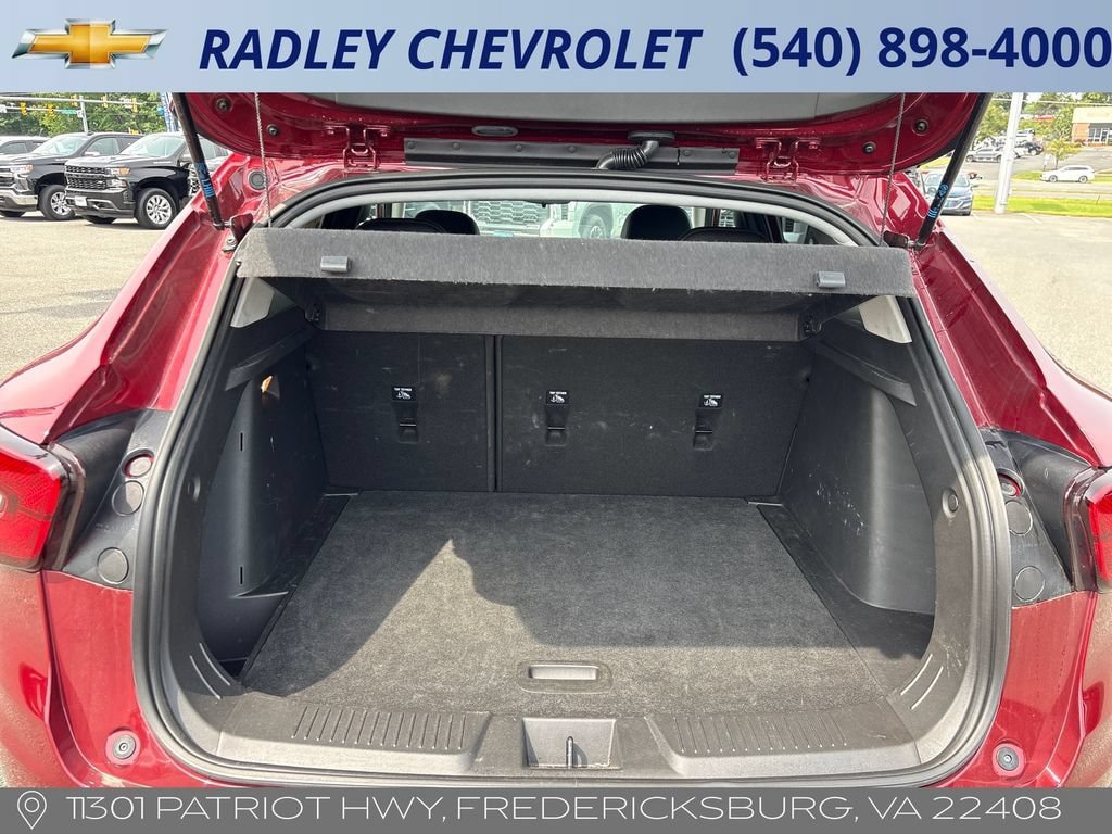 Certified 2025 Chevrolet Trax LT FWD image 14