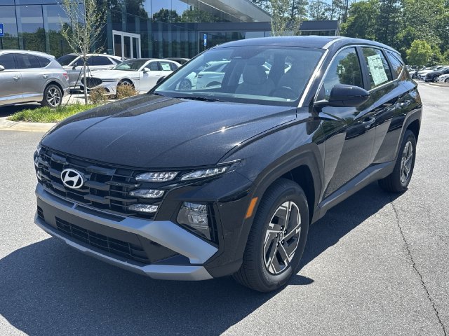 New 2026 Hyundai Tucson Blue SE AWD/4WD image 3
