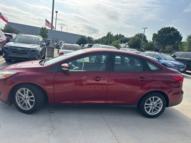 Used 2017 Ford Focus SE FWD image 5