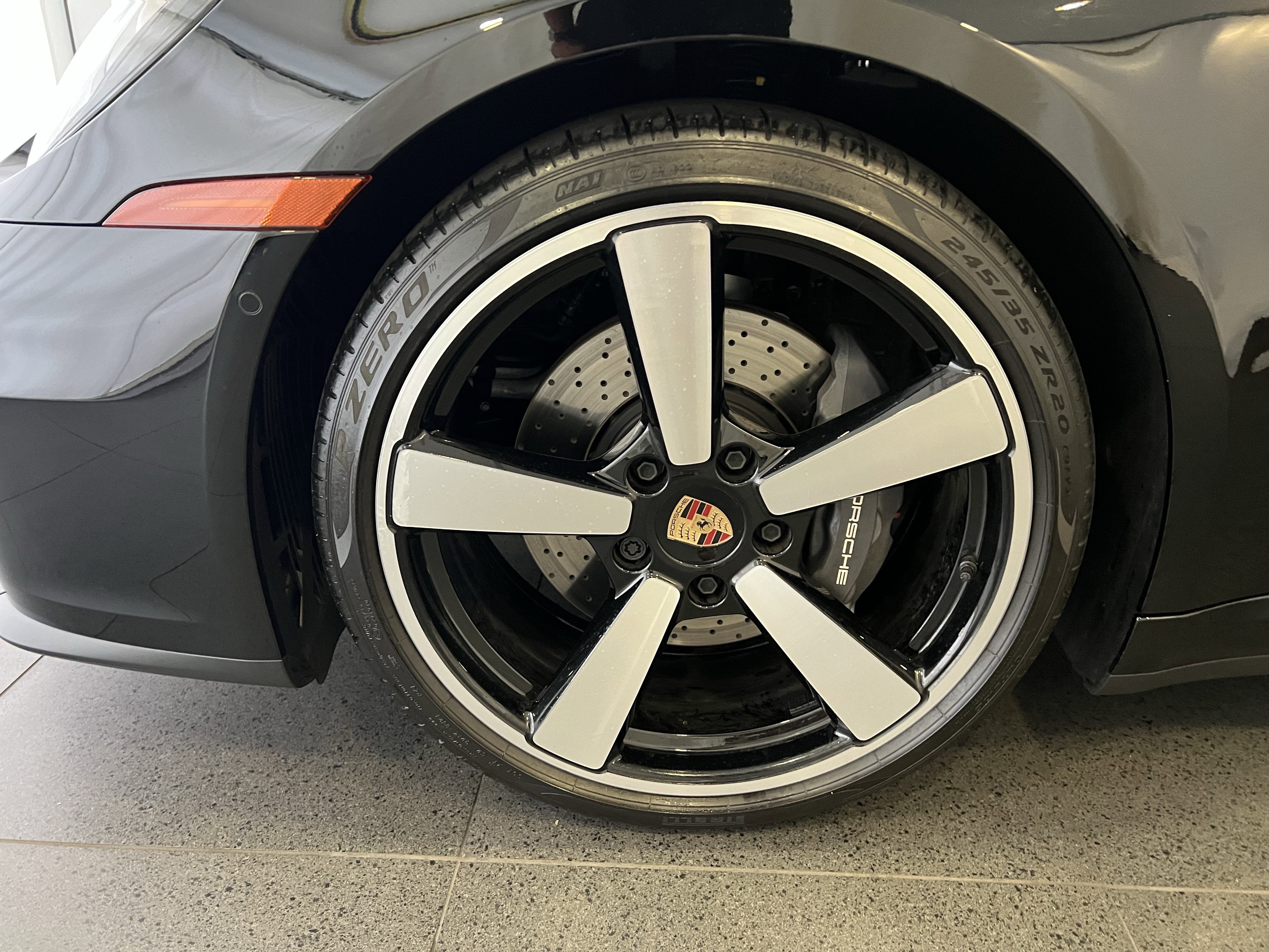 Certified 2025 Porsche 911 Carrera image 10