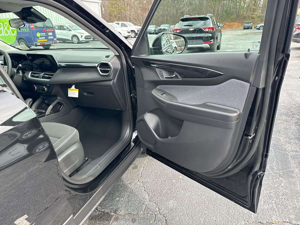 New 2026 Chevrolet TrailBlazer LT w/ LT Cold Weather Package image 31