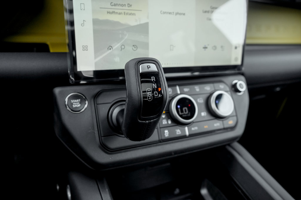 New 2026 Land Rover Defender 110 AWD/4WD image 15