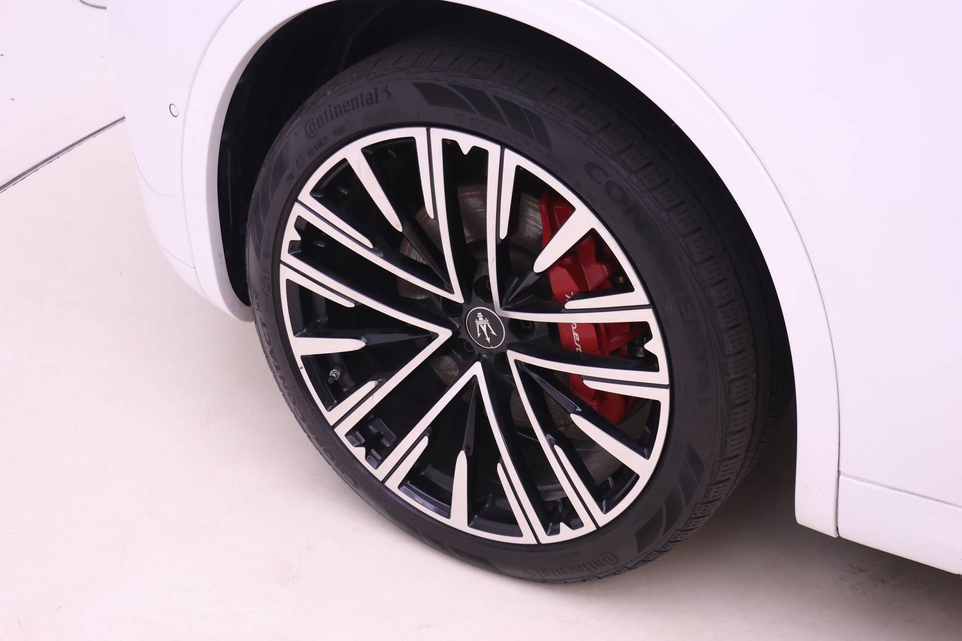 Certified 2023 Maserati Grecale Modena AWD/4WD image 22