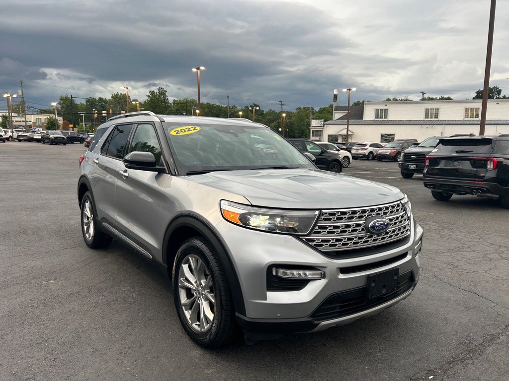 Used 2022 Ford Explorer Limited w/ Equipment Group 301A image 24