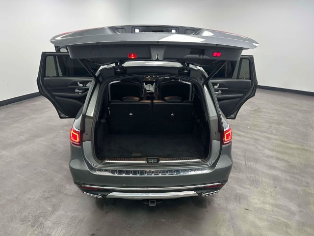 Used 2020 Mercedes-Benz GLS 450 4MATIC image 47