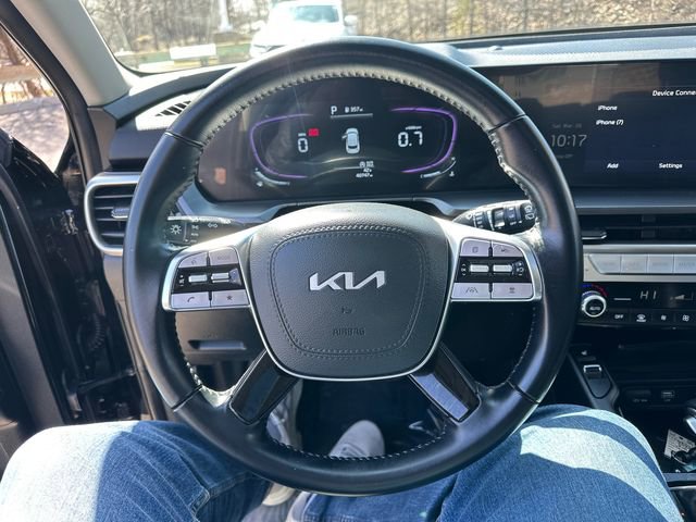 Used 2025 Kia Telluride S AWD/4WD image 35