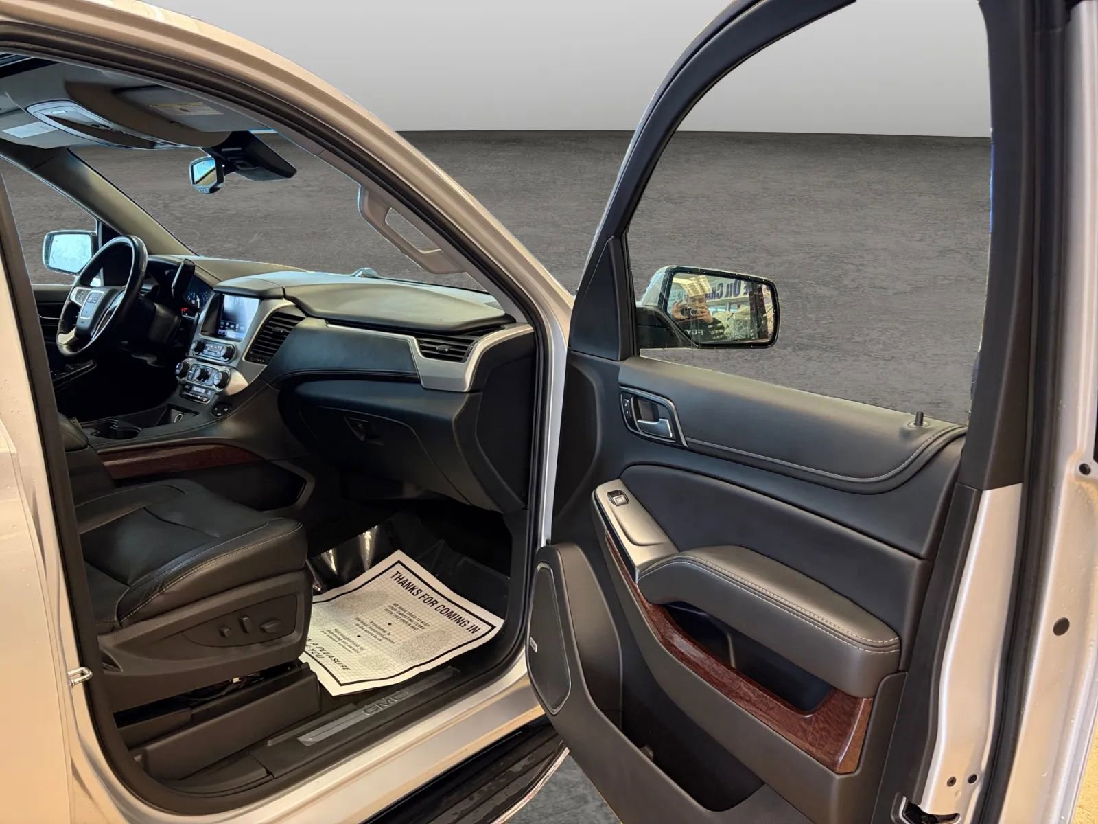 Used 2017 GMC Yukon SLT w/ Open Road Package image 58