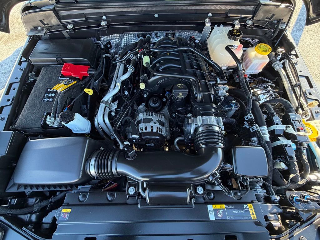 Certified 2024 Jeep Gladiator Sport image 19